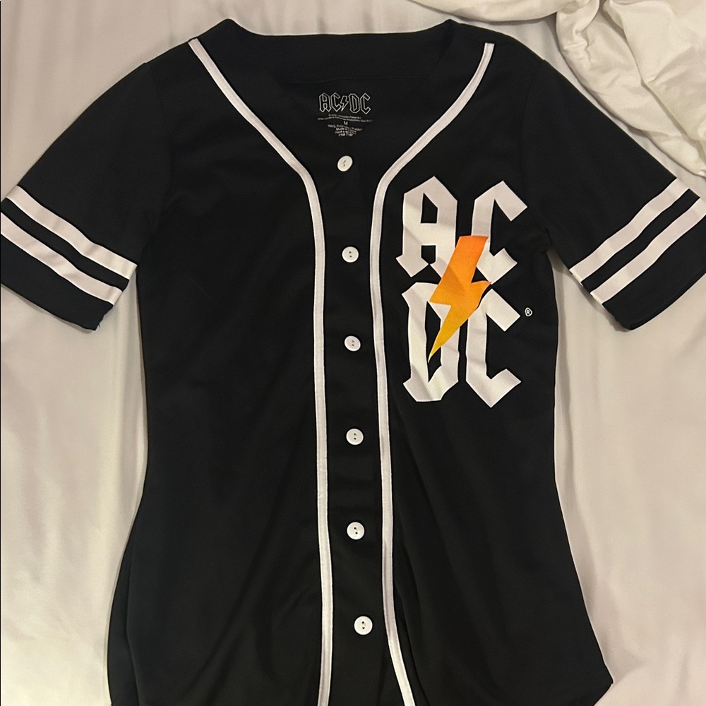 AC/DC Women’s Black and White Jersey